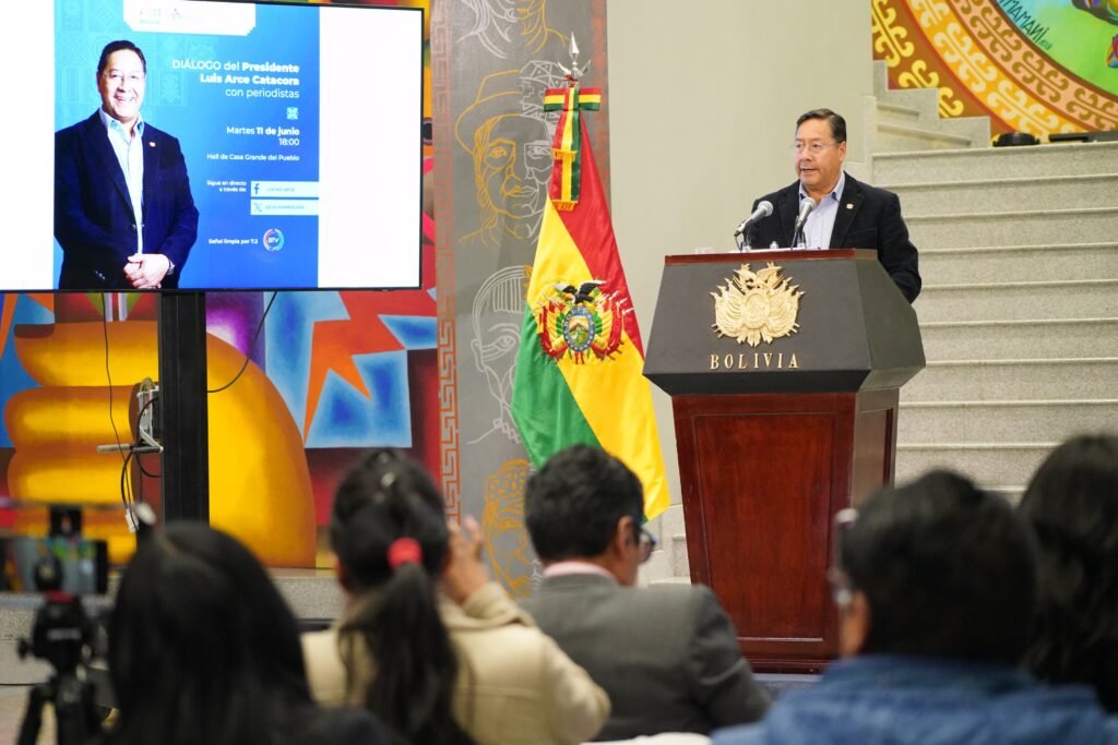 Profesionales rusos en idiomas y deportes capacitarán a estudiantes y atletas bolivianos