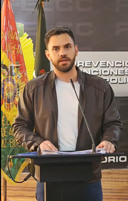 Del Castillo: «Romero debió defender la democracia y al pueblo boliviano en 2019, no sentarse a rezar»