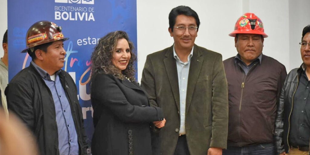 René Delgado asume la gerencia de la CNS con un plan para mejorar la atención a los asegurados