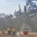 Cerca de 500 bomberos forestales de las FFAA combaten incendios en Santa Cruz