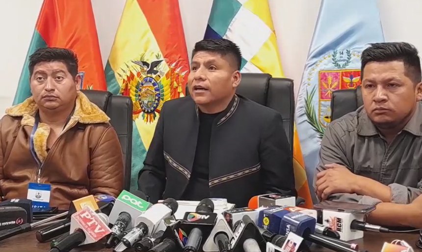 Senador evista en desacuerdo con los bloqueos porque «sepultarían» la economía del país