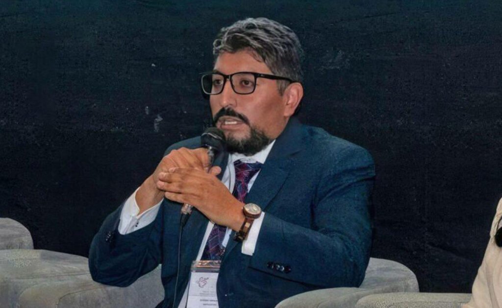 Sydney Morales asume interinamente como Procurador General del Estado tras la renuncia de César Siles