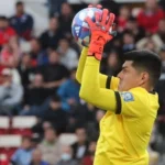 Carlos Lampe sufre ruptura del tendón de Aquiles y será operado tras partido contra Chile