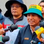 Gobierno recibe pliego petitorio de la Alteñidad y promete reunión con Arce