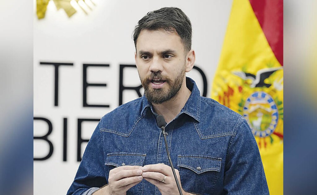 Ministro Del Castillo: Evo puede elegir lugar de diálogo, pero el presidente Luis Arce no irá a la marcha por seguridad