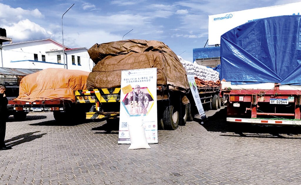 Incautan productos de contrabando valuados en más de Bs 860 mil