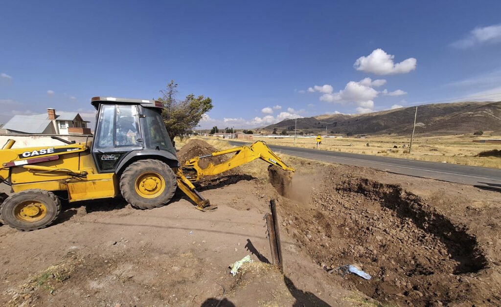 Gobierno construirá zanjas para bloquear rutas clandestinas de contrabando