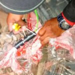 La policía encuentra cachorros de dinamita ocultos en neumáticos tras incidente en Parotani que dejó a un soldado herido