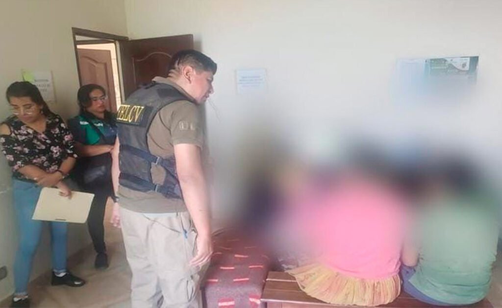 Rescatan a tres niños víctimas de maltrato en La Paz
