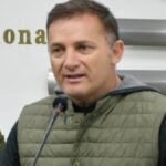 Piden activar sello azul de Interpol para localizar al exministro Luis Fernando López