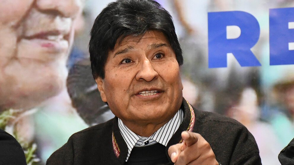 Notifican a Evo Morales por edicto judicial en caso de violación a menor; Fiscalía pide detención preventiva.