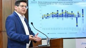 Ministro Montenegro proyecta un 2025 con impulso económico gracias a industrias estatales y mayores ingresos