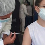 Presidente Arce anuncia la distribución gratuita de más de medio millón de vacunas contra el Covid-19