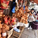 Gobierno y panificadores buscan acuerdo sobre el precio del pan en reunión clave