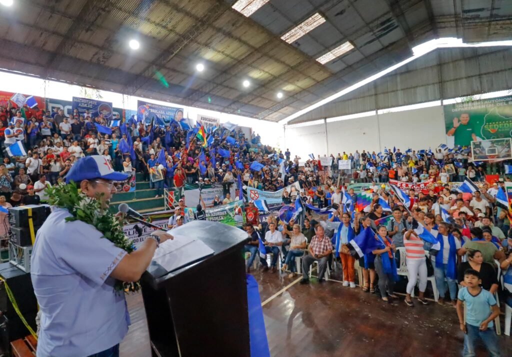 El presidente Arce propone alianzas con la izquierda para enfrentar a la derecha en los comicios