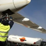 Gobierno autoriza importación de combustible de aviación por parte de empresas privadas