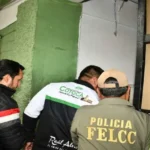 Dos profesores pasan la noche en celdas tras ser aprehendidos por supuestas lesiones a policías