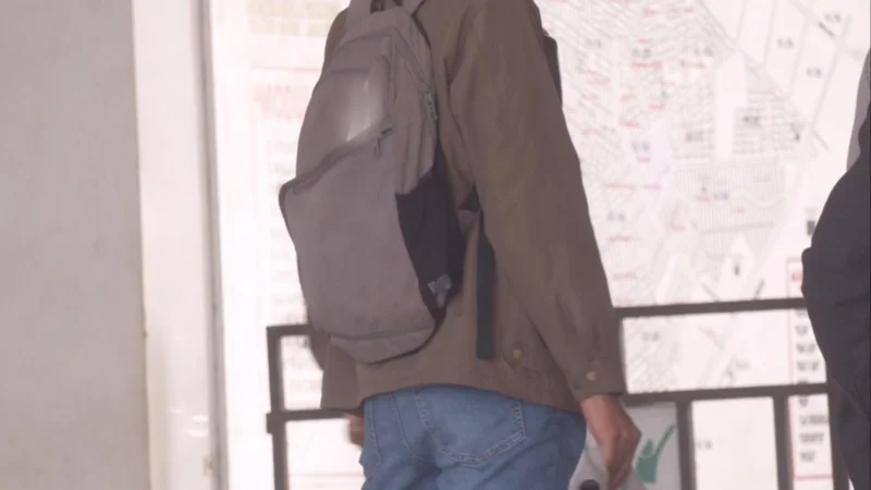 Padre pide a la Policía que aprehenda a su hijo acusado de robo en el Plan Tres Mil