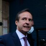 Tuto dice tener más raíces indígenas que otros líderes políticos