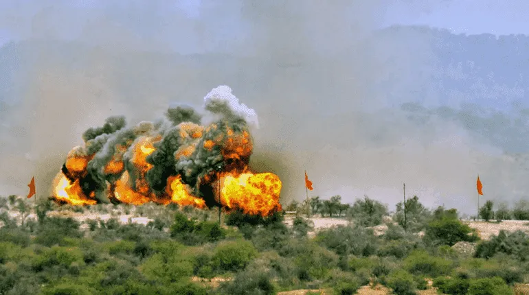 India lanza un ataque con misiles contra Pakistán