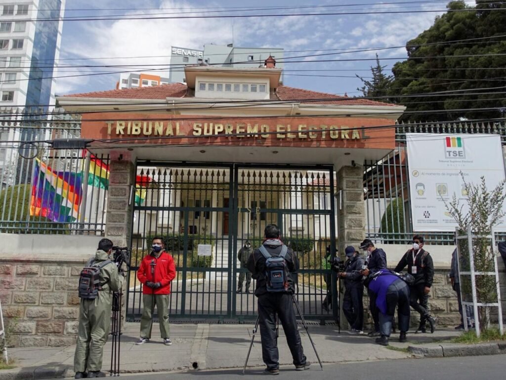 TSE revoca personería de FPV y Pan-Bol: quedan fuera de las elecciones